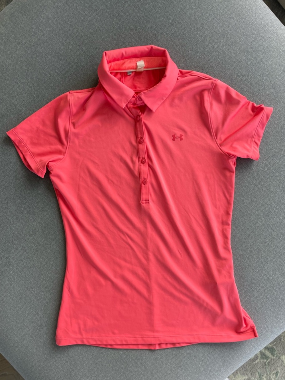 Brand New | Under Armour Pink/Coral Women’s Short Sleeve Golf Polo Shirt | SMALL